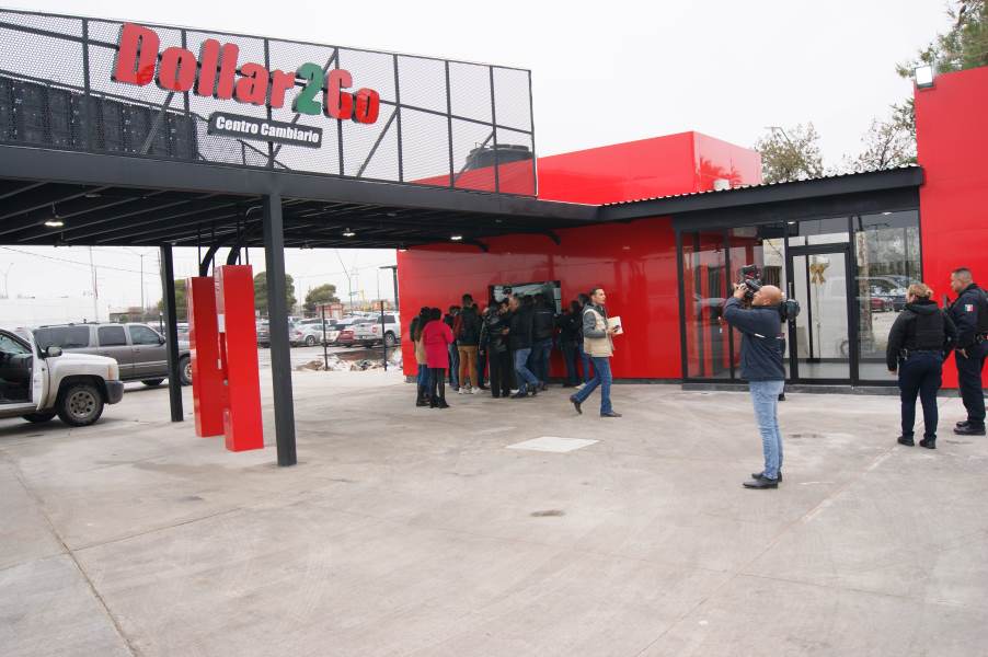 Prevén activistas simulación con la demolición de Casa de Cambio en El Chamizal.