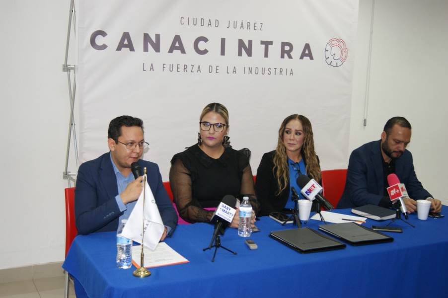 Firma CANACINTRA convenio con FUNAX para capacitación.