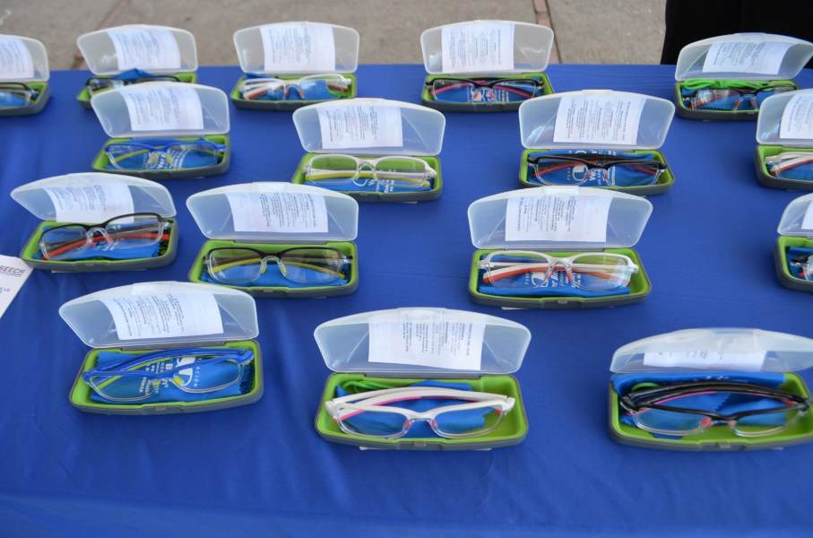 Más de 8 mil estudiantes de Educación Básica recibieron anteojos gratuitos