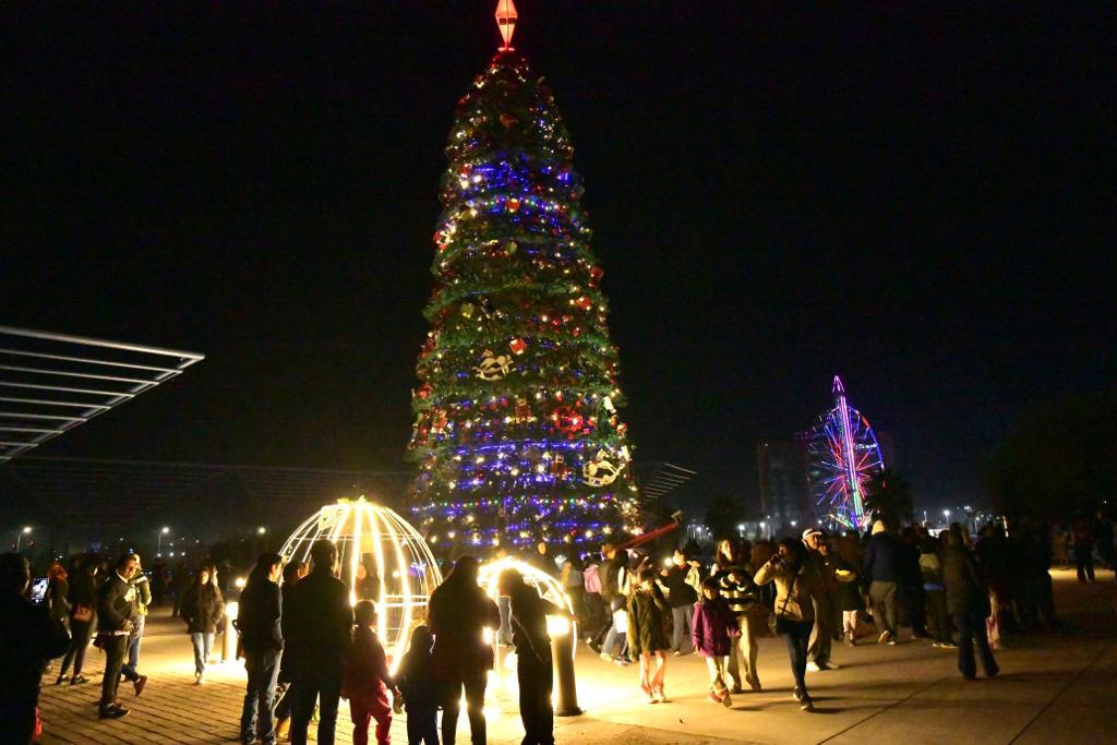 Invitan a disfrutar espectáculos artísticos en el parque central.