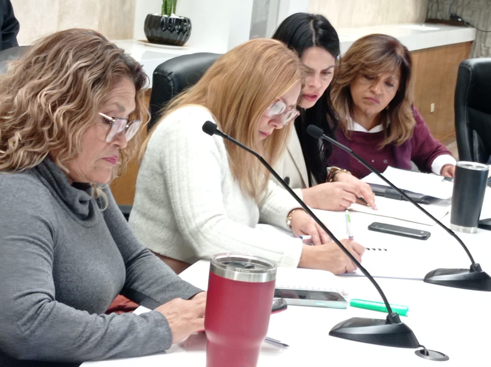 Cuestionan regidores operación de casa de cambio en terrenos de El Chamizal.