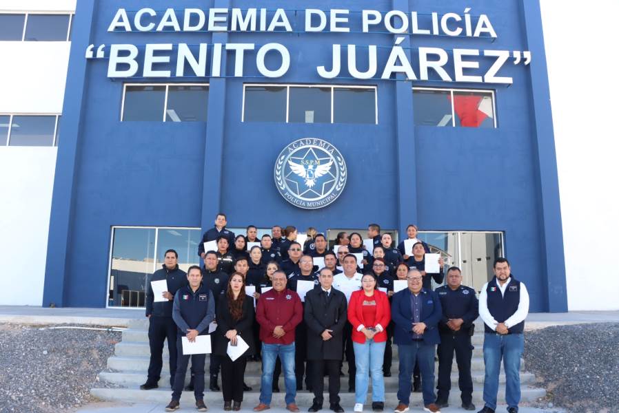 Concluye segunda generación de capacitación a policías de diferentes estados