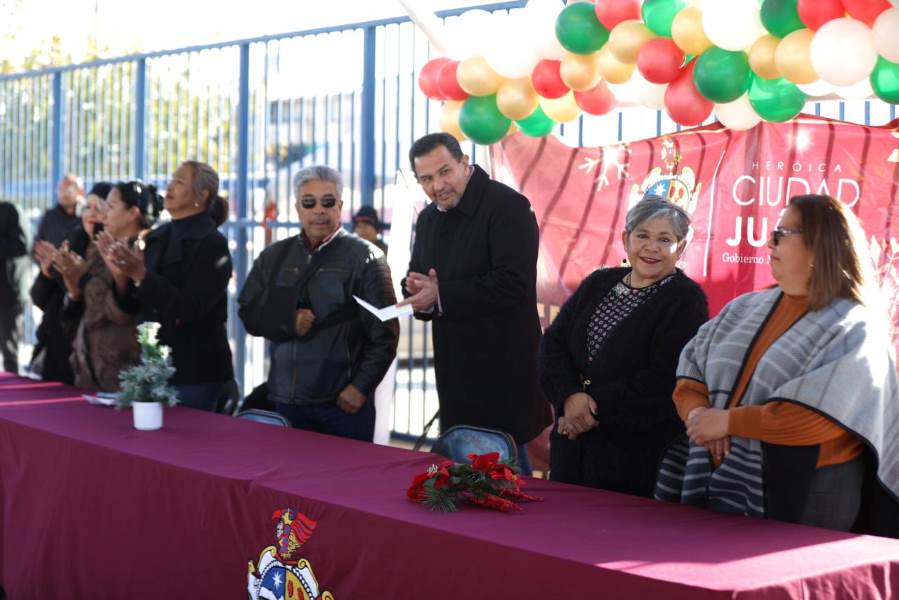 Asegura Presidente Pérez Cuéllar apoyo a locatarios del mercado Benemérito de las Américas