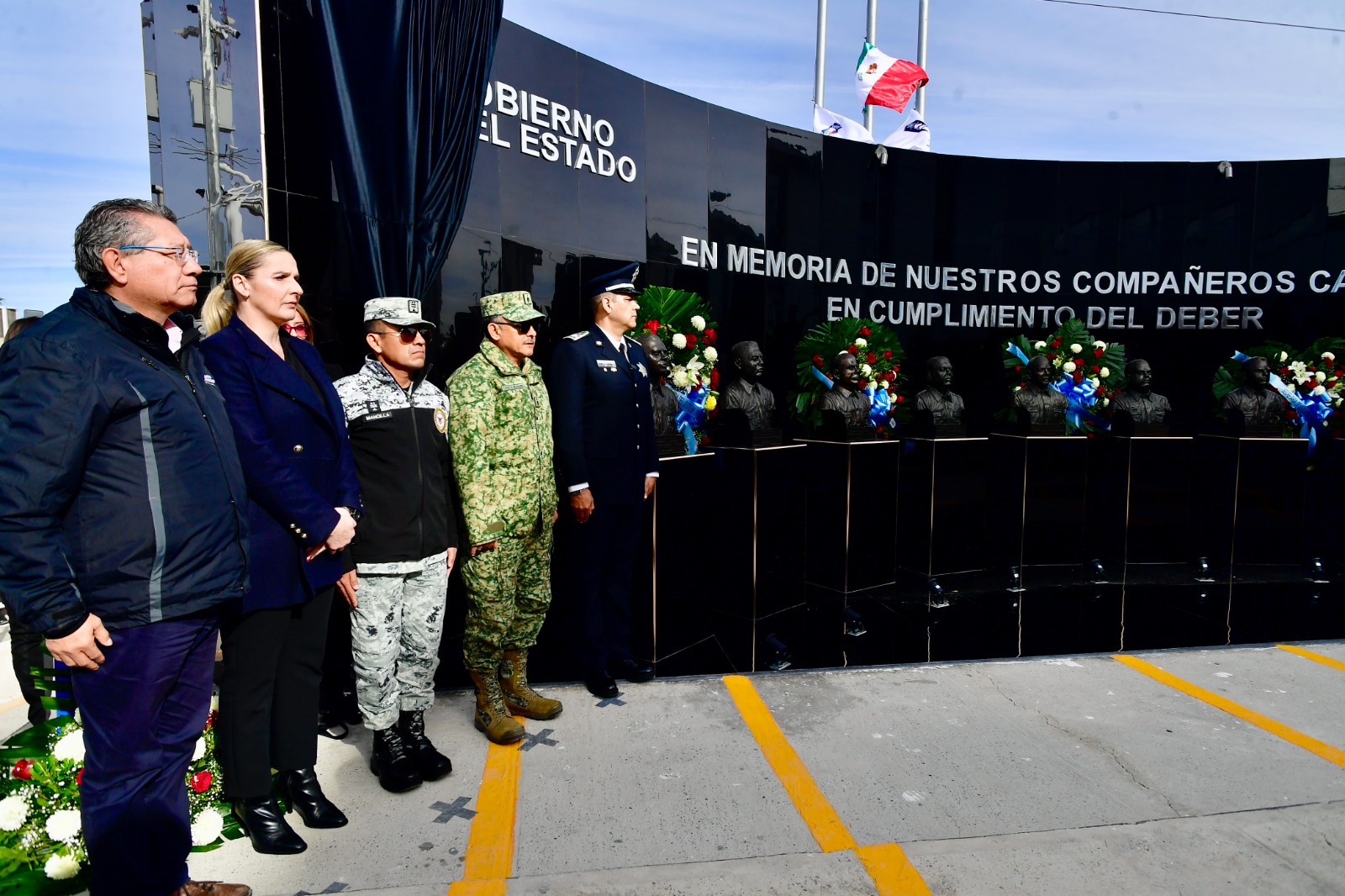 Rinde SSPE homenaje póstumo a oficiales caídos.