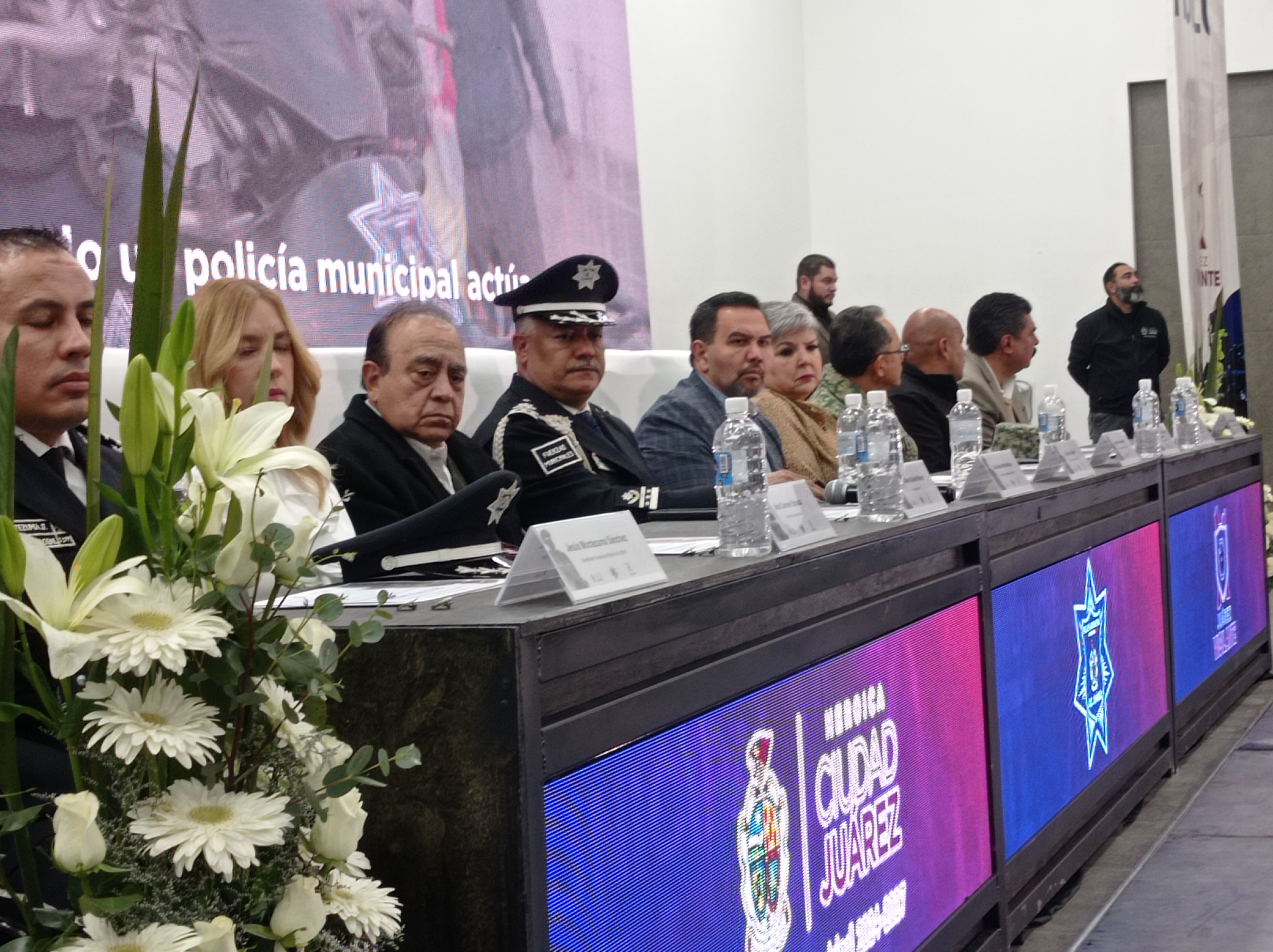 Reconocen el mérito de agentes de la Policía Municipal.