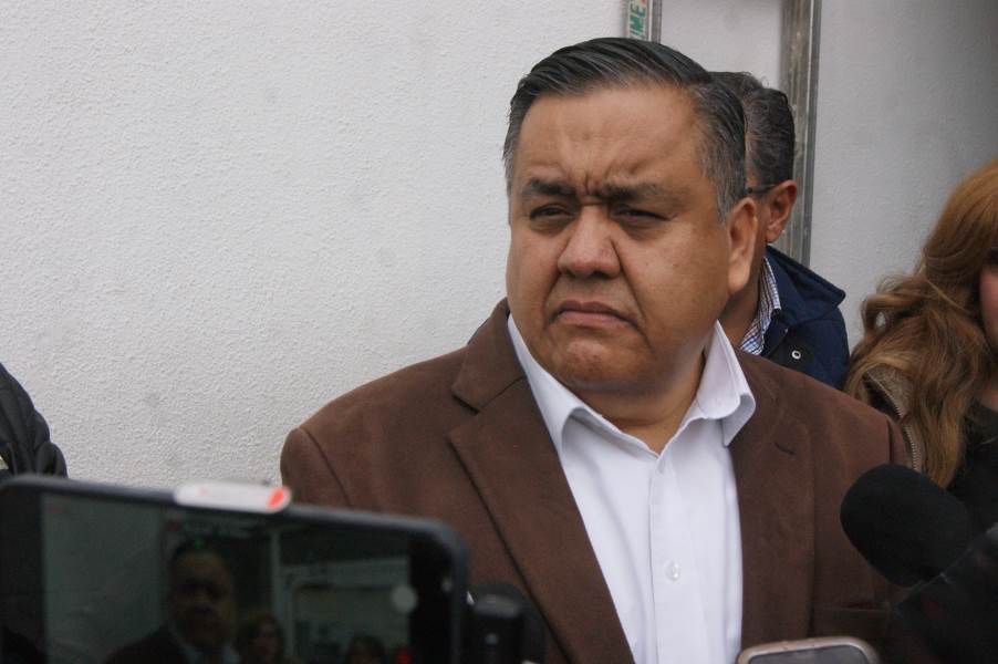 Regala estado acta de nacimiento y CURP a bebé del año.