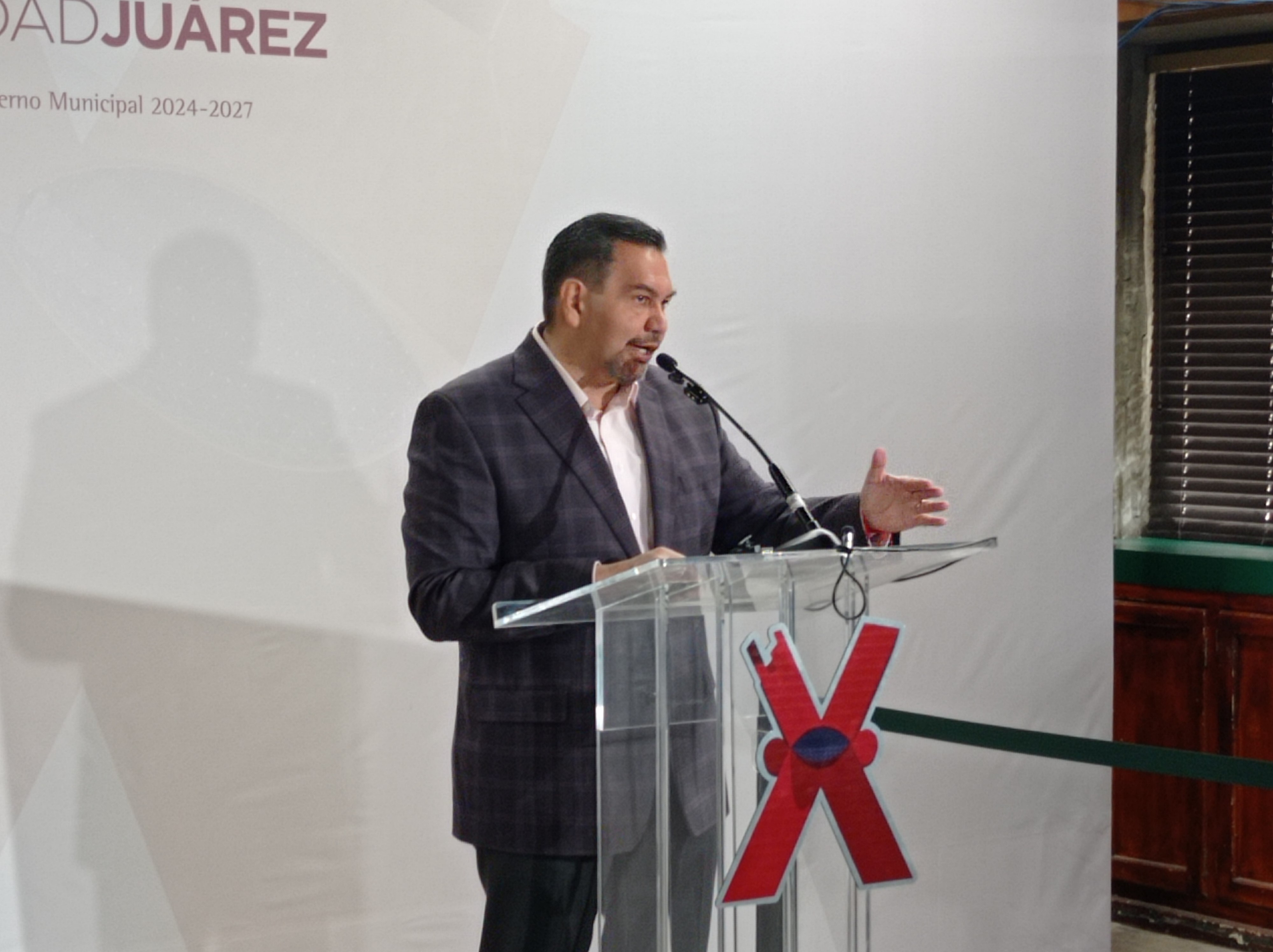 Exhibirá alcalde casos de tráfico de influencias en panistas.