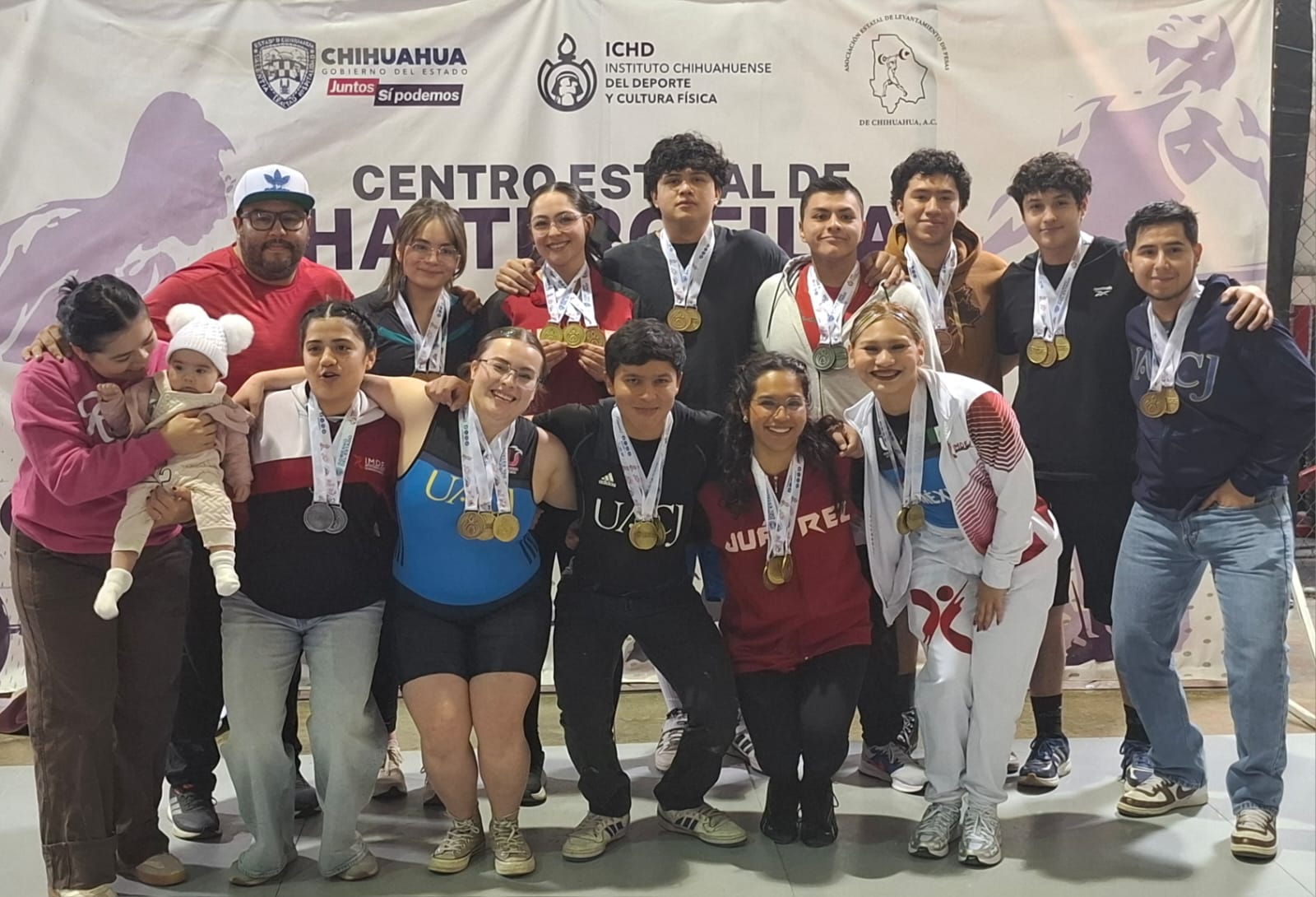 Delegación juarense logra 36 medallas en Olimpiada Estatal de Levantamiento de Pesas