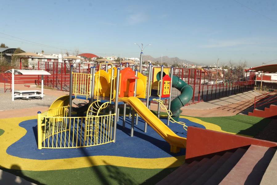 Avanza rehabilitación del parque Sierra Naica con recursos del Presupuesto Participativo 2025