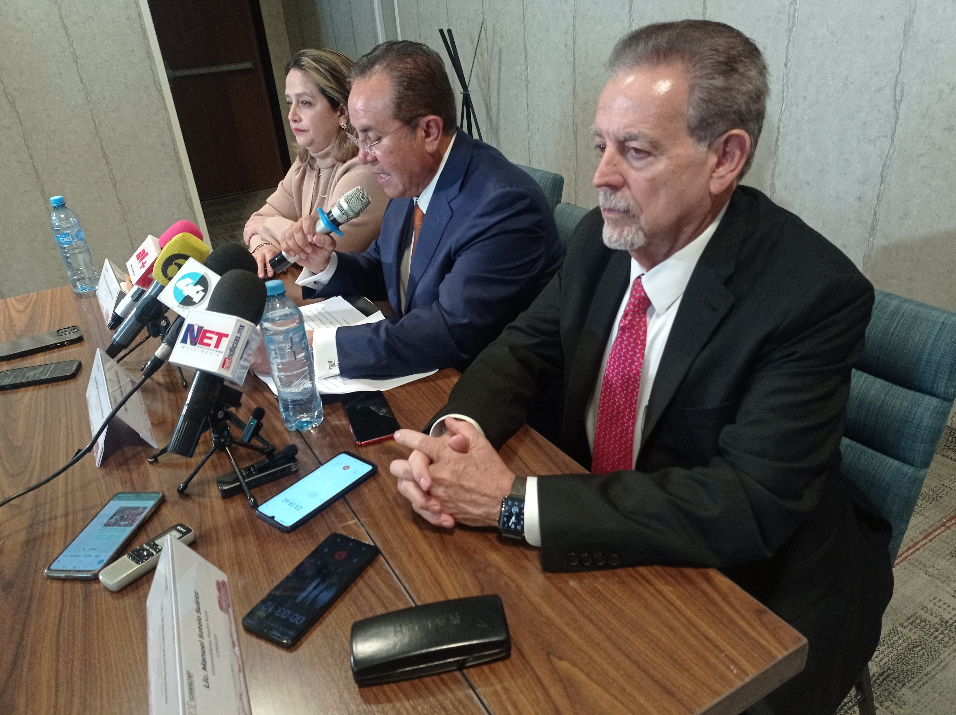 Siguen gestiones para impulsar remodelación de puentes internacionales.