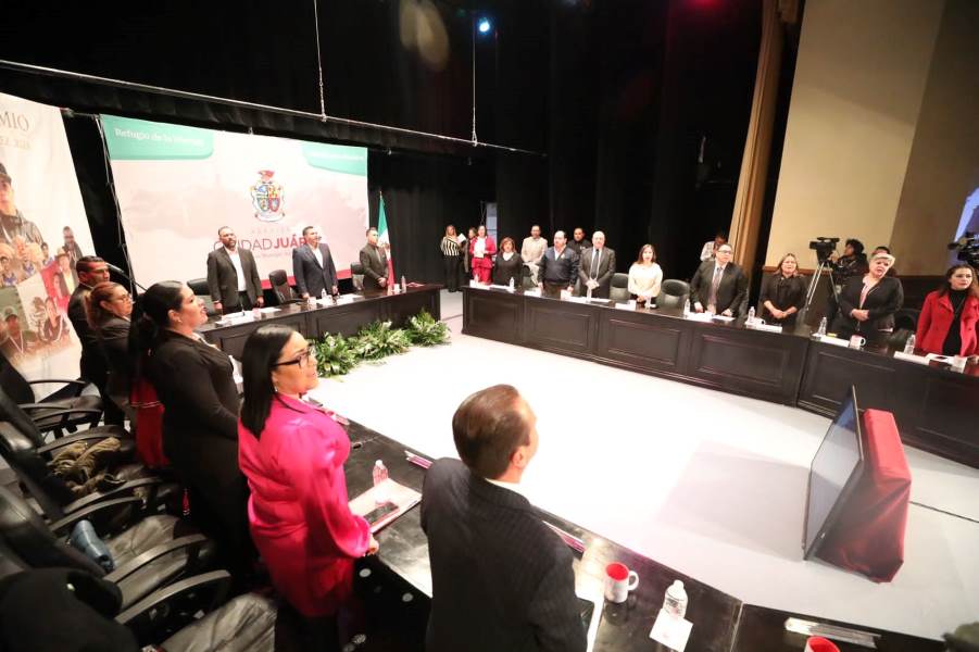 Premian en sesión solemne de cabildo al deportista del año 2023