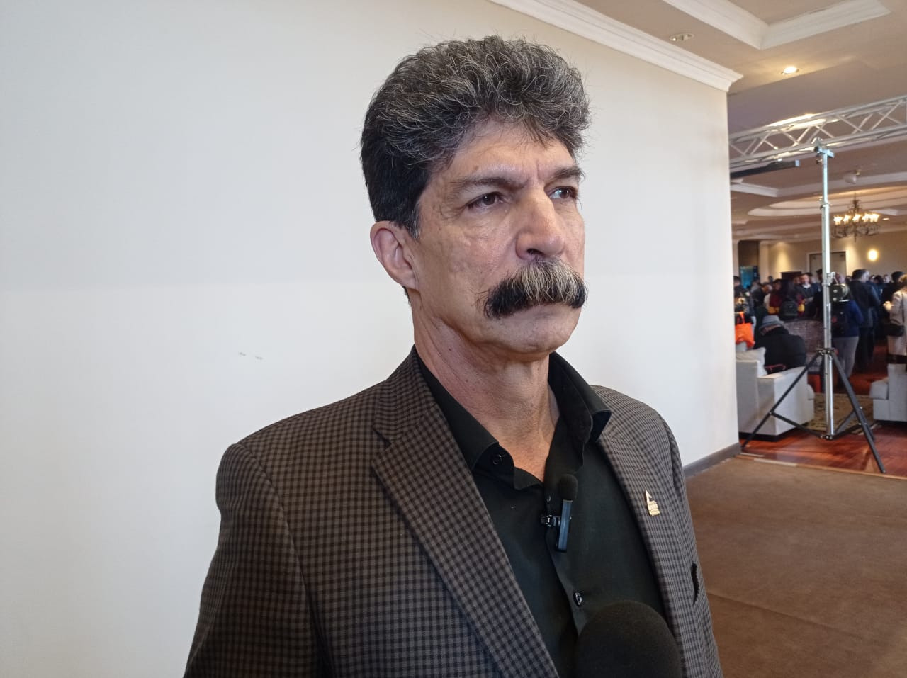 Más prestaciones a policías deriva en la eficiencia del servicio a la población.