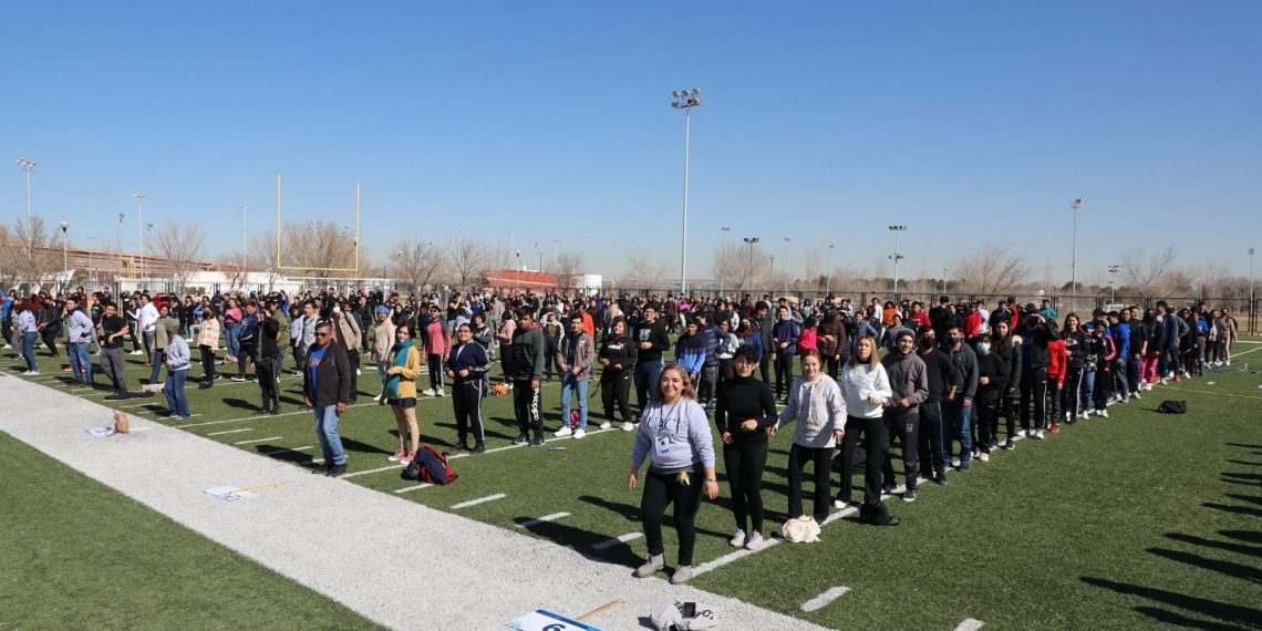 Conocieron nuevos alumnos el Complejo Deportivo de la UACJ
