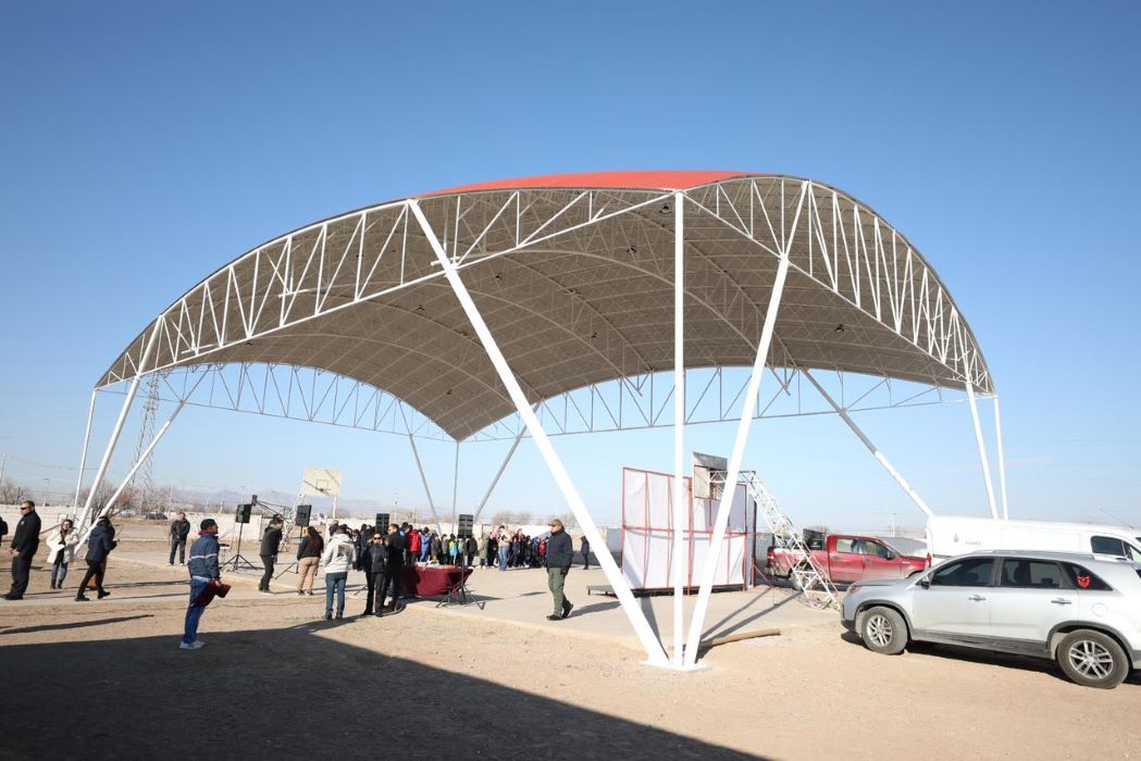 Entrega alcalde otro domo más a escuelas primarias