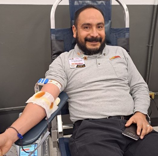 Realiza empresa Auto Zone campaña altruista de donación de sangre