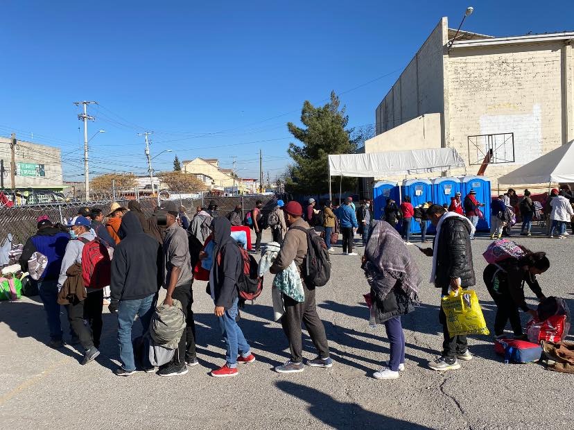 Acceden venezolanos ingresar a albergues