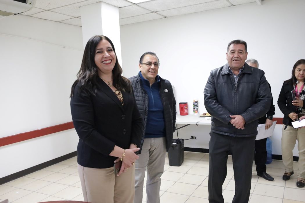 Visitan regidoras y regidores instalaciones de Centros Comunitarios