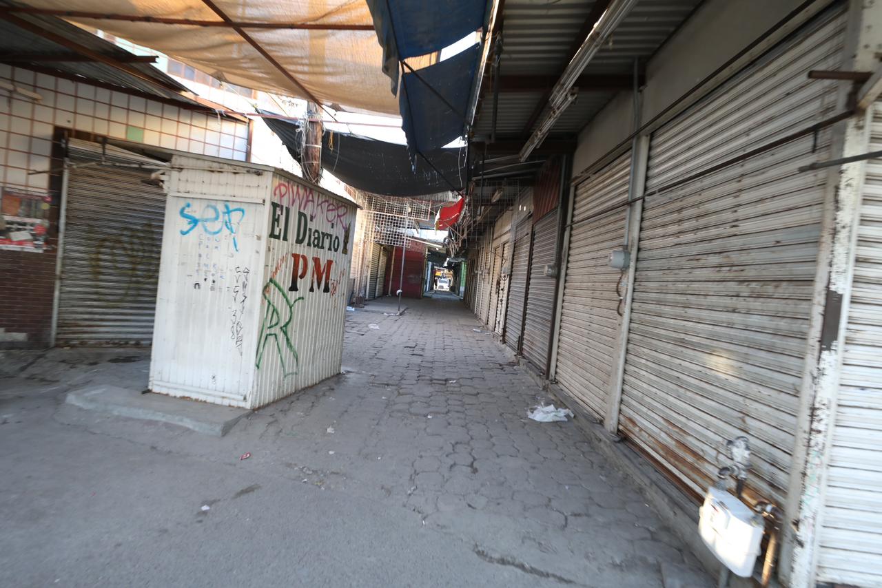 Comerciantes logran organizarse con acciones de limpieza en calle La Paz.