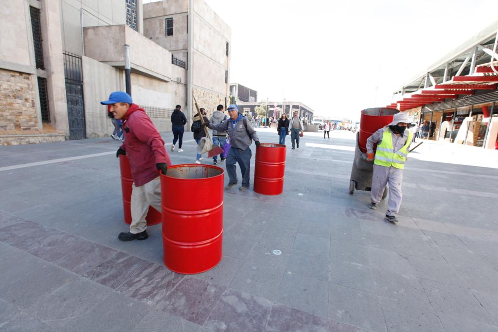 Instala Servicios Públicos tambos de basura en el Centro Histórico