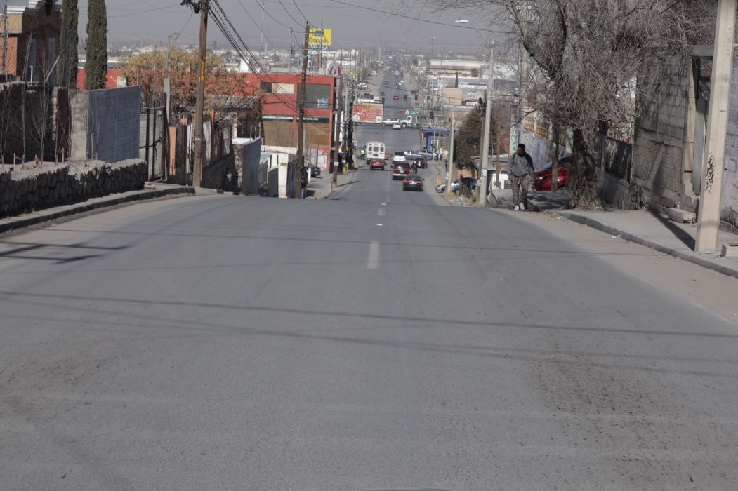 Entregó Alcalde obras de repavimentación de la avenida Ramón Rayón