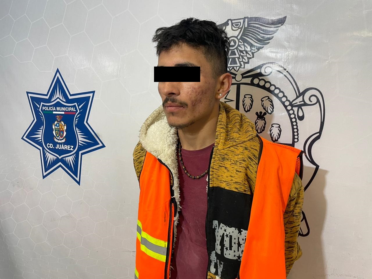 Lo sorprenden tratando de robar un vehículo