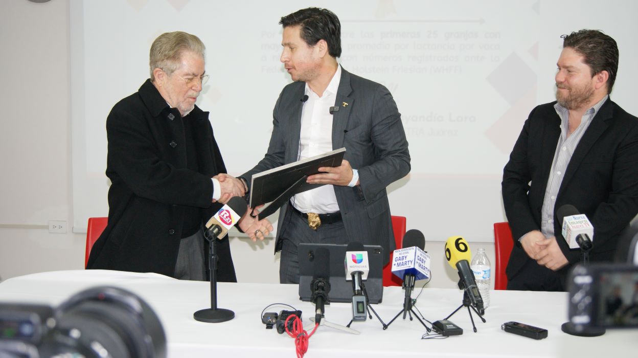 Reconocen a Lechería Escobar entre las 25 mejores granjas del mundo.