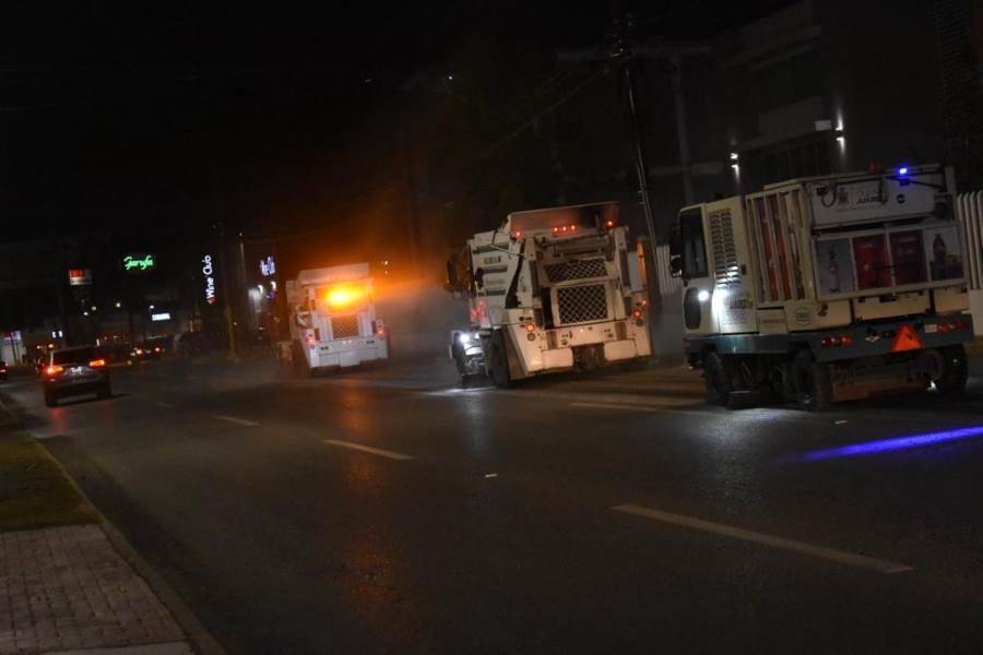 Reactivan las barredoras mecánicas durante las noches en las principales avenidas