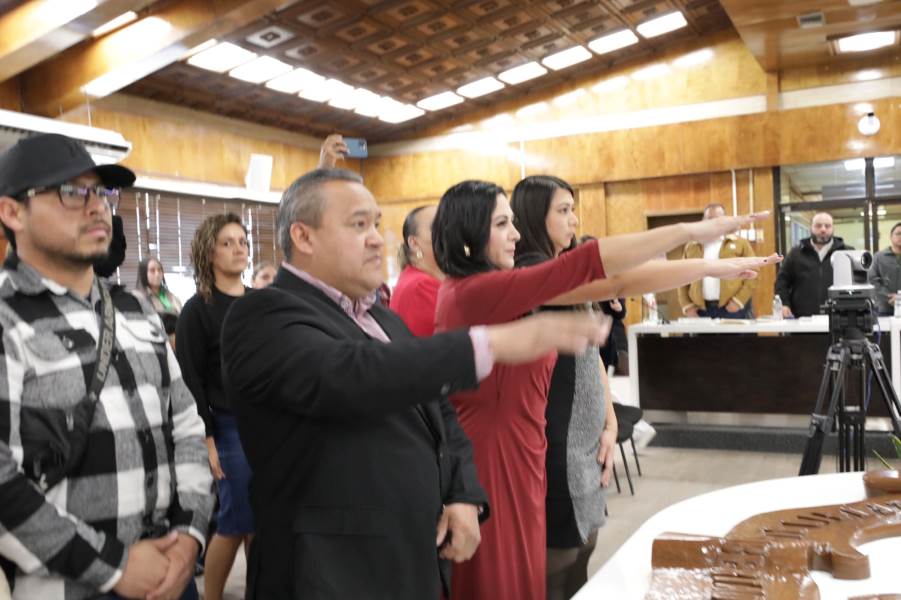 Toman protesta integrantes del Consejo Local de Tutelas