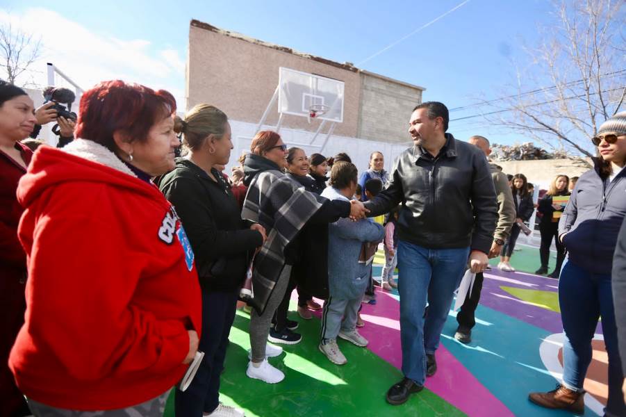 Entrega alcalde parque a vecinos de la colonia La Presa