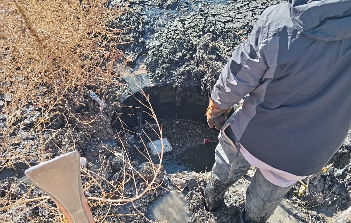 Atiende JMAS limpieza de aguas negras en fraccionamiento Palmas del Sol.