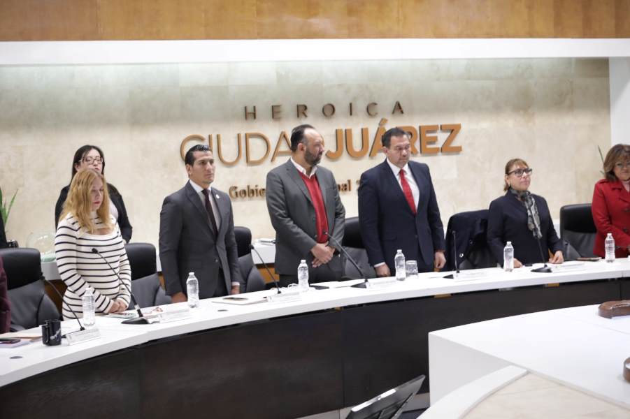 Recuerdan en Cabildo el legado de Héctor Murguía.