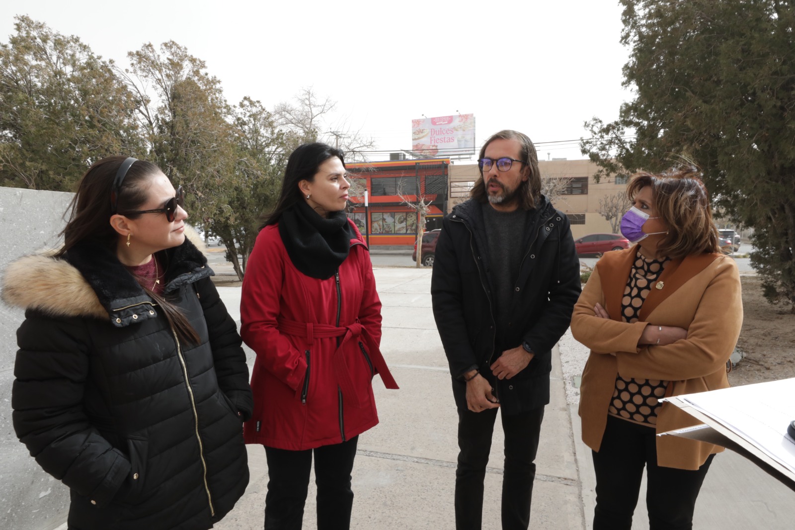 Supervisan regidoras trabajos de rehabilitación del parque Fuentes del Valle.