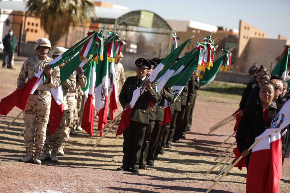 Encabezó Presidente Municipal incineración y abanderamiento de escoltas
