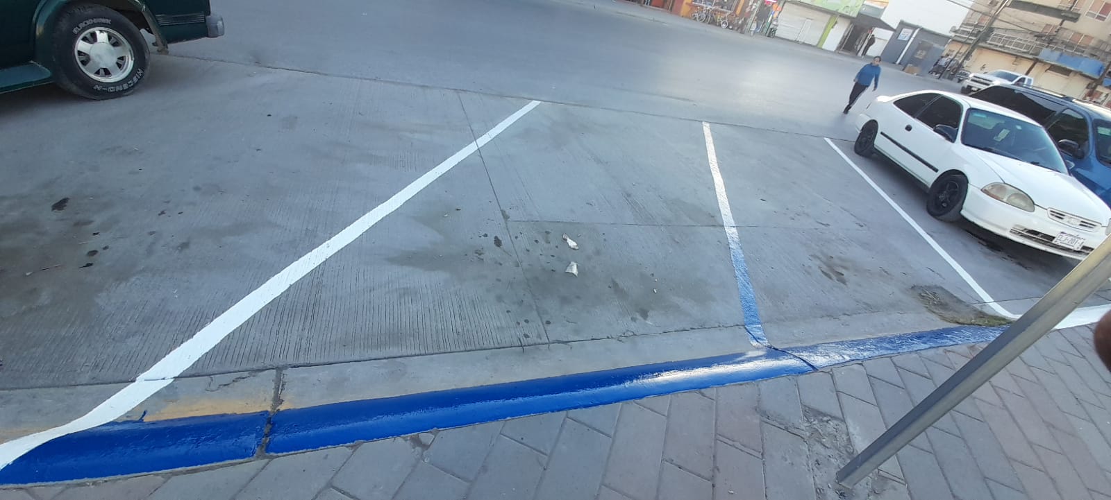 Habilitan nuevos espacios de estacionamiento en la Vicente Guerrero