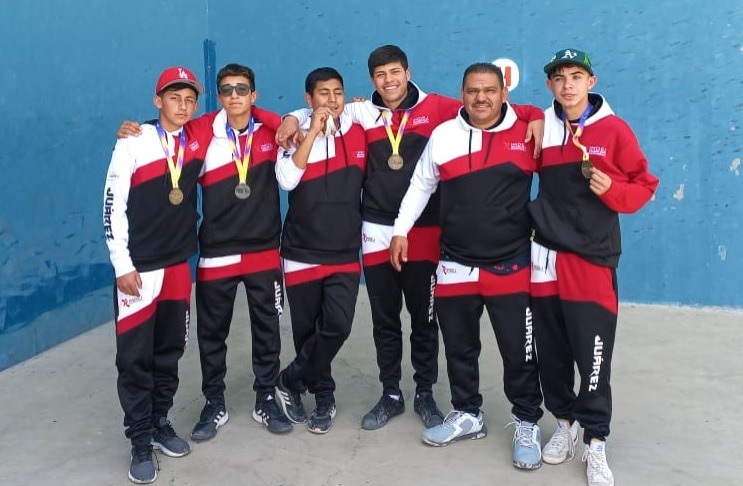 Juarenses obtienen cinco medallas en los Juegos Estatales de Frontón