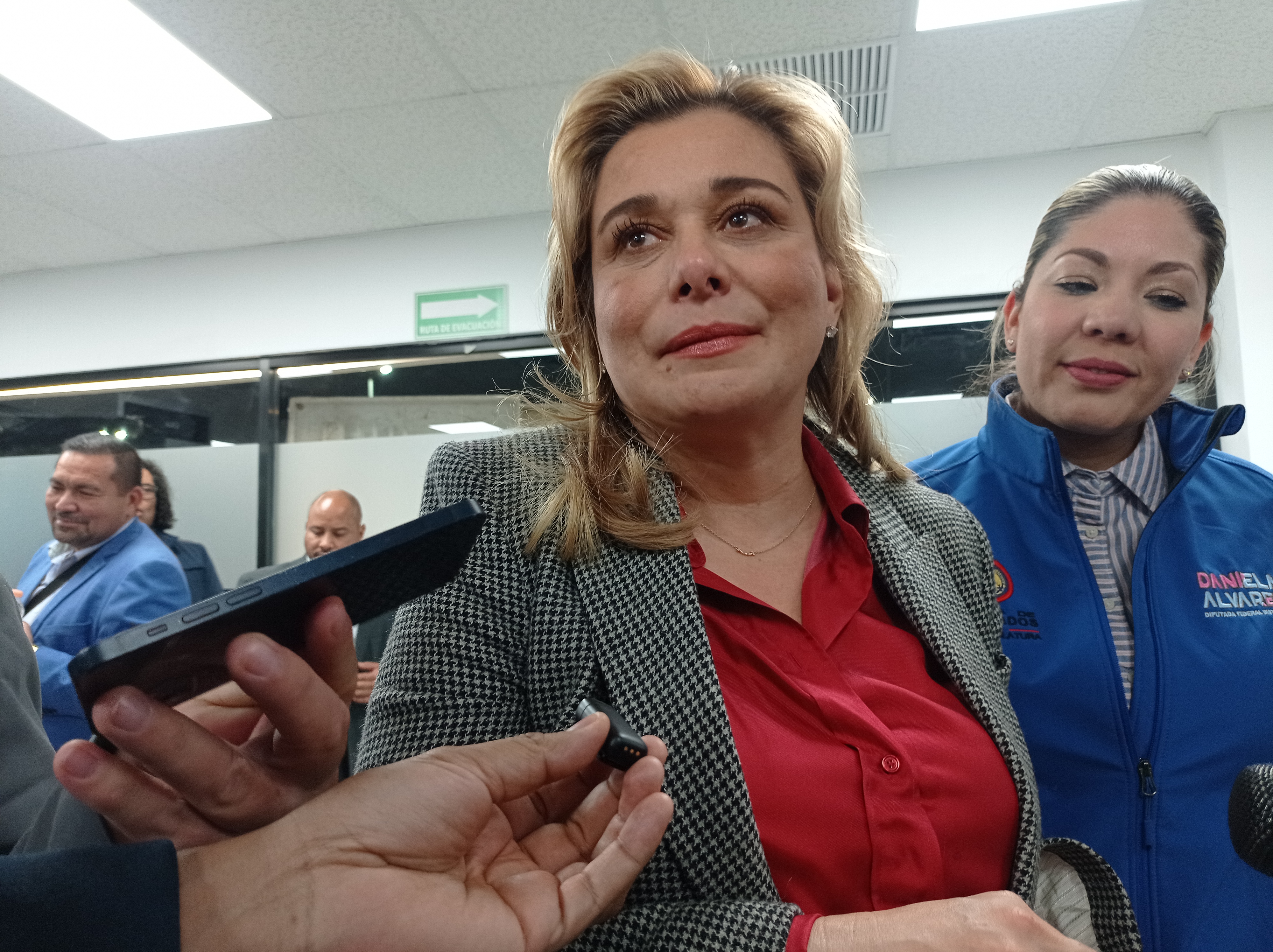 Avanza el ensamble de camiones nuevos del BRT; 20 unidades llegarán a Juarez en tres semanas.