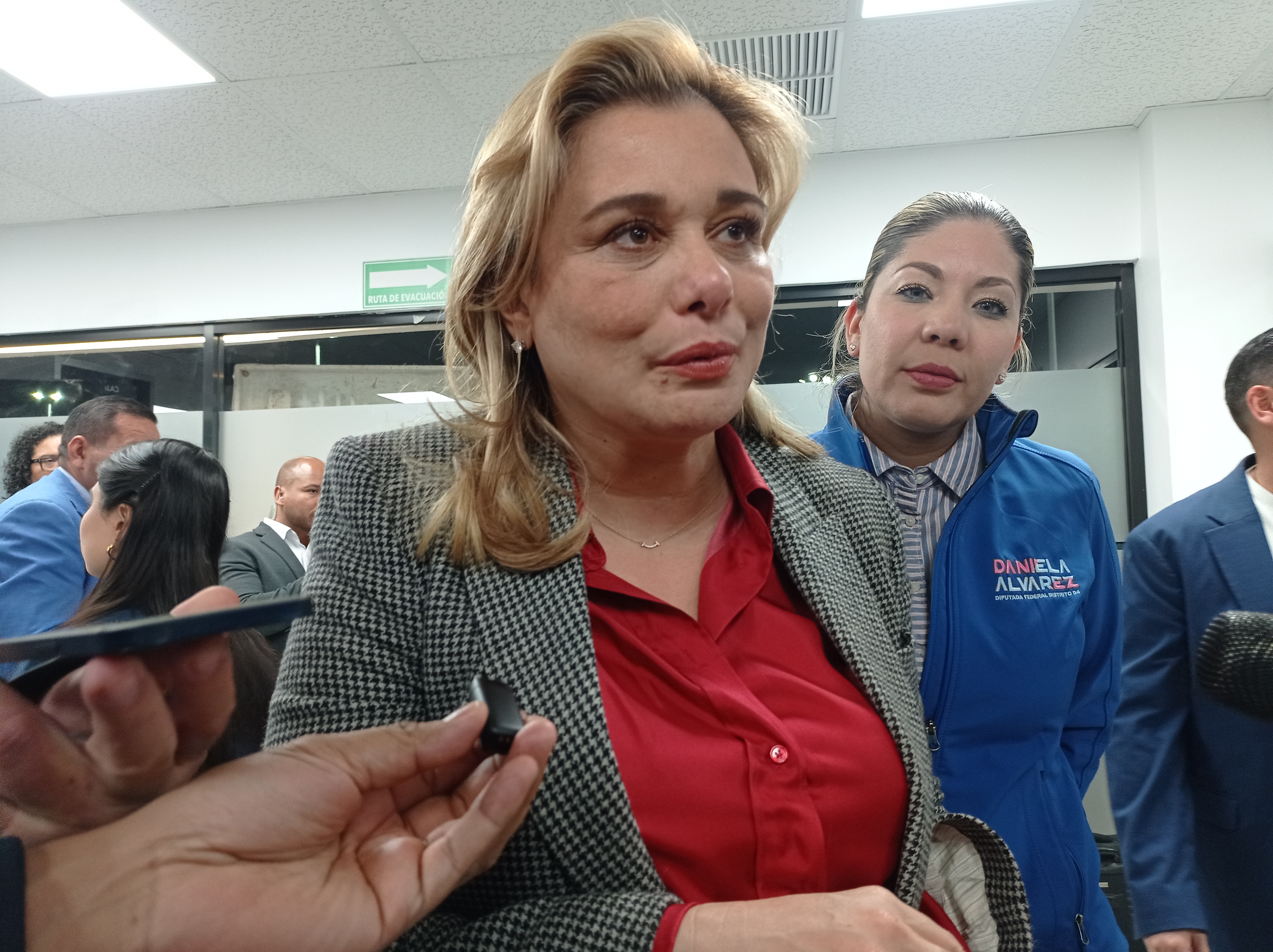 En seguridad, tienen que complementarse todas las áreas operativas, dice gobernadora.
