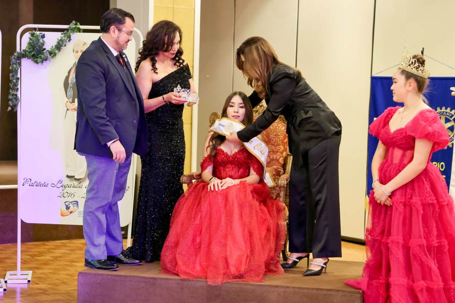 Participó Rubí Enríquez en festejo del Club Rotario Juárez Campestre
