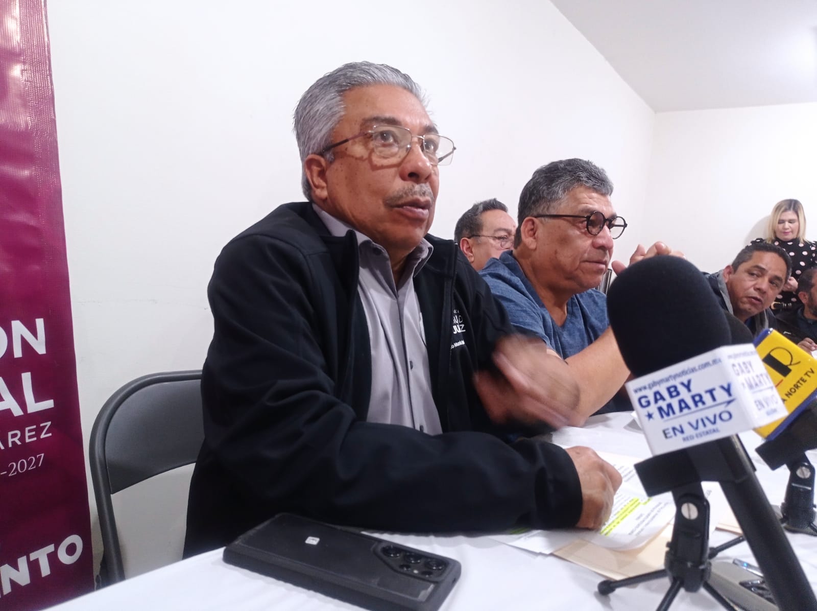 Sancionarán a quienes vendan comida chatarra afuera de escuelas.