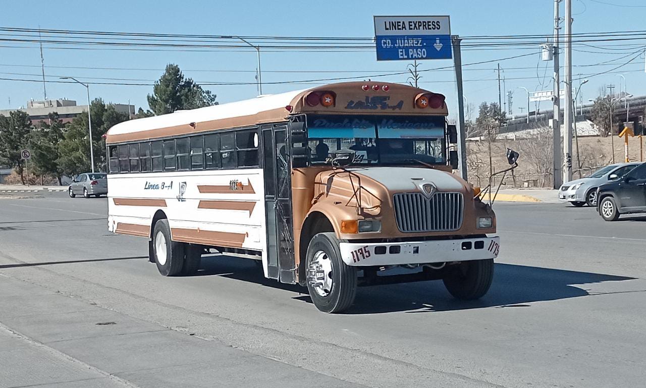 Exigen respeto para adulto mayor en transporte