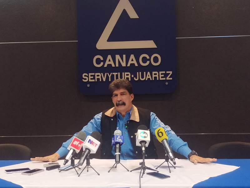 Reporta CANACO invasión de ambulantes en centros comerciales.