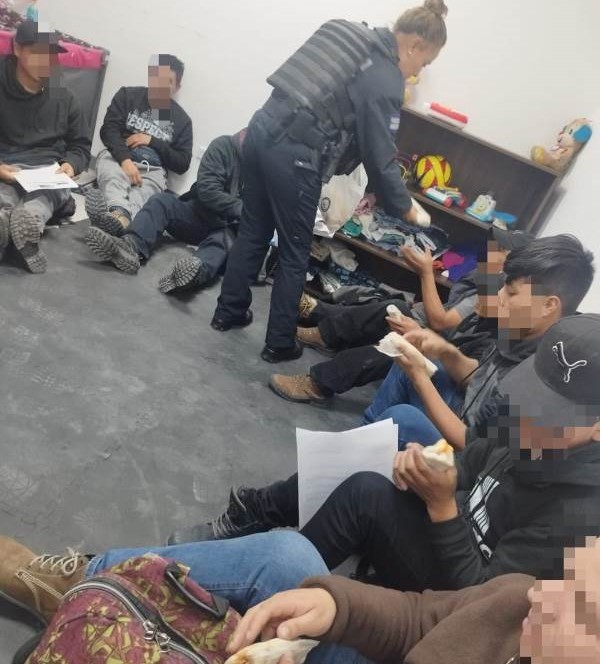 Asiste SSPM a migrantes que habían sido secuestrados