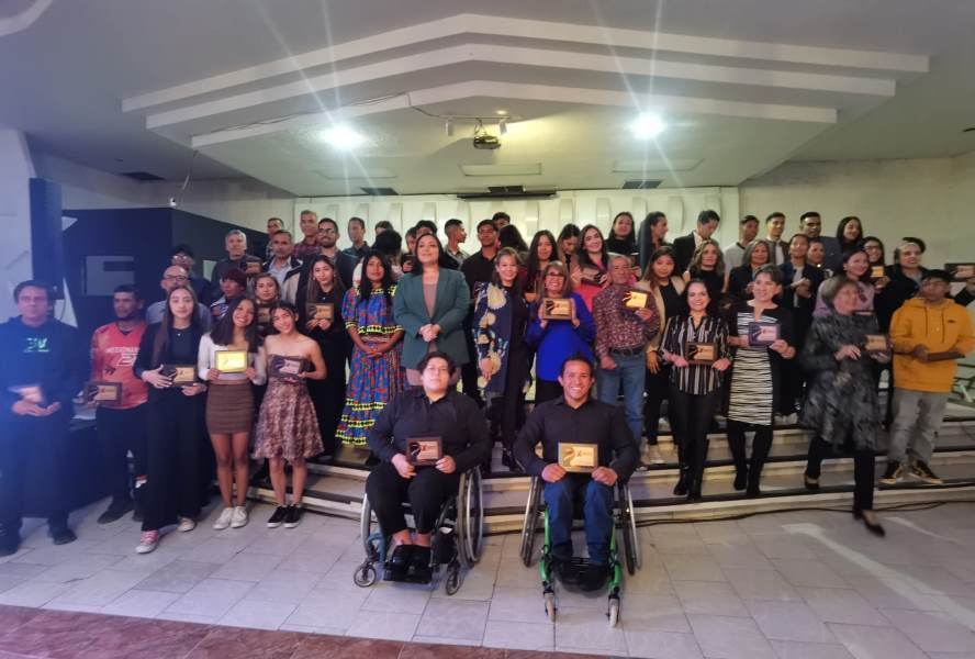 El IMDEJ Clausuró el Circuito Atlético Pedestre 2023 con premiación y cena