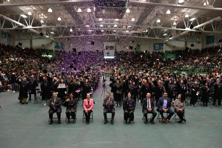 Premia Estado a estudiantes de excelencia de la región Juárez