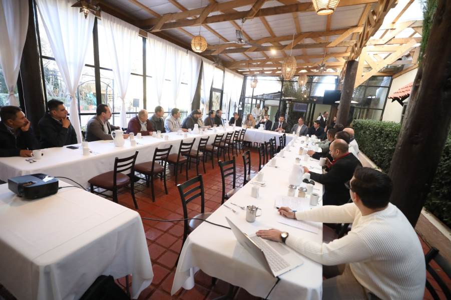 Expuso Presidente Pérez Cuéllar avances en Juárez ante diversos sectores de Cuauhtémoc