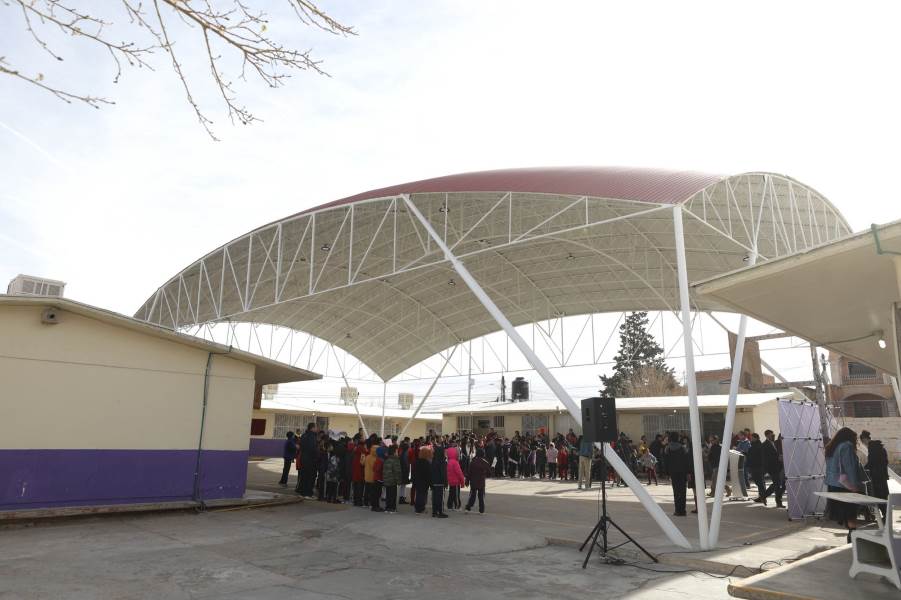 Estudiantes de la primaria Margarita Meza, ya cuentan con domo en cancha deportiva