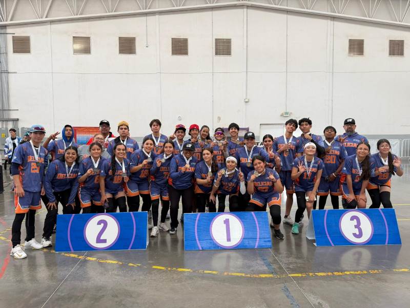 Estudiante de la UACH obtiene oro y bronce como coach en Olimpiada Estatal CONADE 2026