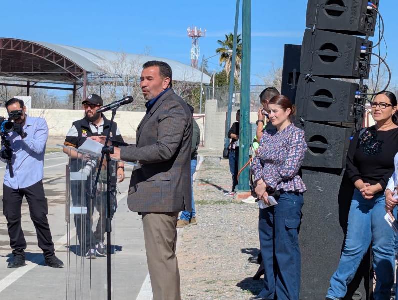 Entrega Municipio rehabilitación en nueve escuelas de Juárez