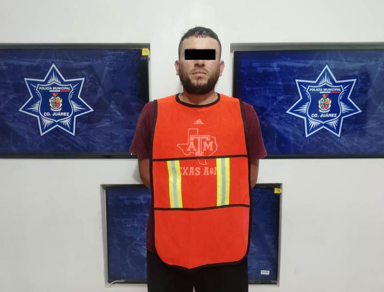 Detienen a hombre con droga; lo investigan por robos a tiendas