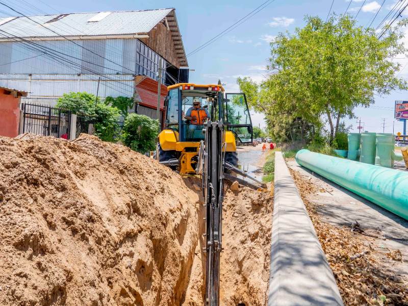 Repara JMAS hundimiento en la colonia La Presa por colapso de tubería
